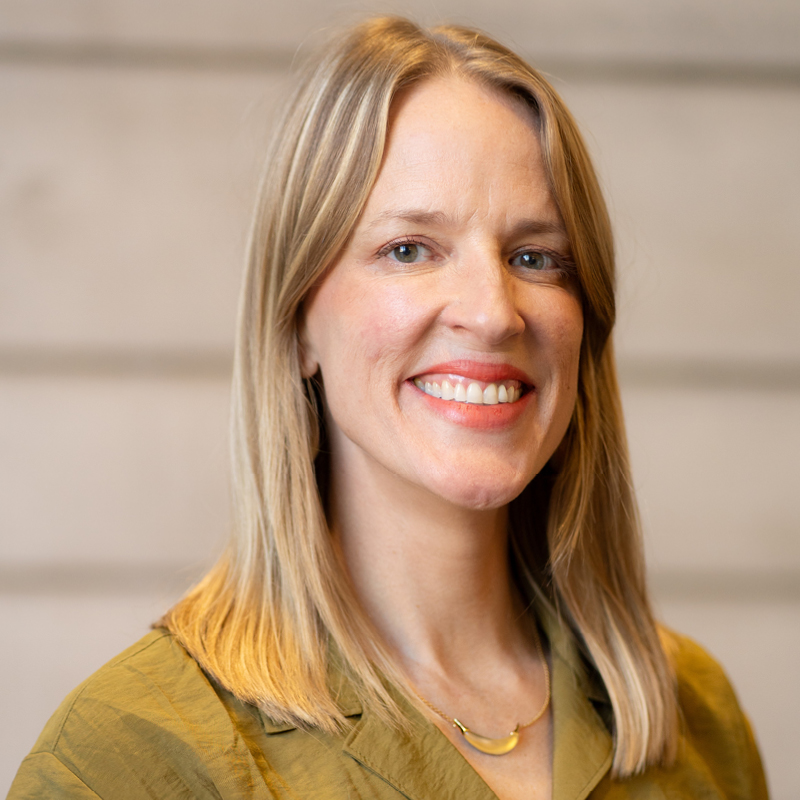 photograph of Erica Dorn