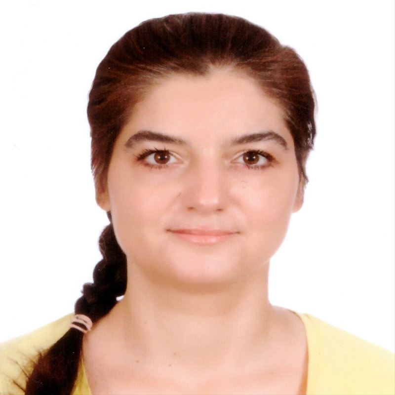 photograph of Esra Serim