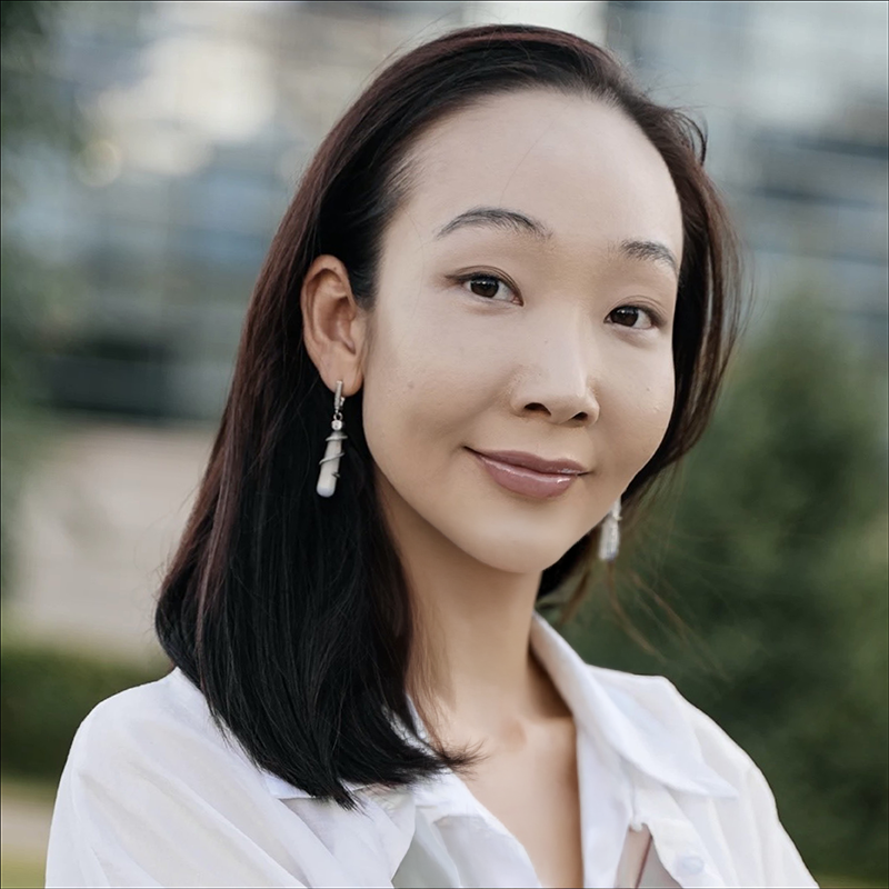 photograph of Aikerim Bektemirova