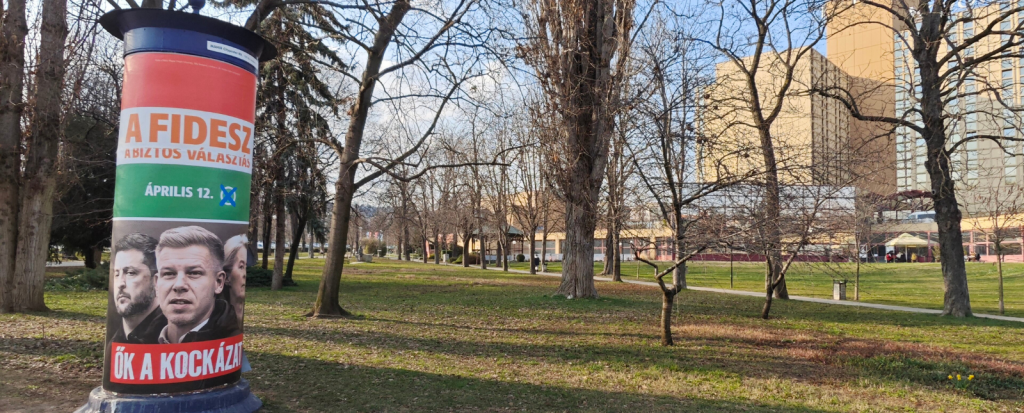 Fidesz poster with faces of Zelenskky, Magyar and Von Der Leyen on it